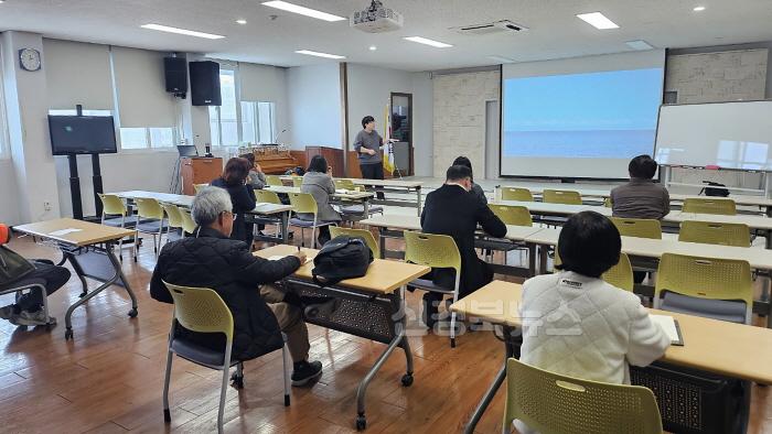 [크기변환]영주-1-1 영주시평생학습센터 상반기 시민교육 사진(디지털 사진촬영 편집).jpg