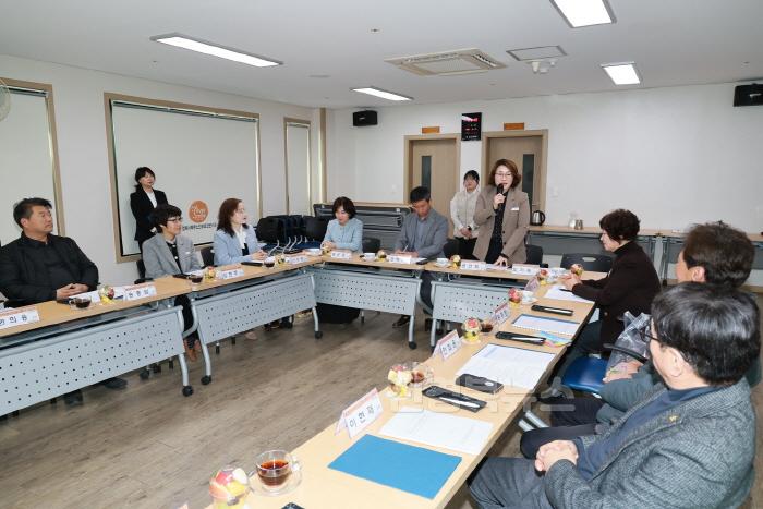 [크기변환]2025 03 17 노인의료복지시설 인권지킴이단 발대식 및 간담회(주민행복과)61.JPG