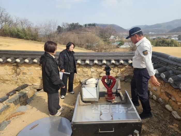 [크기변환]성주군사진(산불 피해 대비 국가유산등 현장 중심 화재예방 집중 점검).jpg