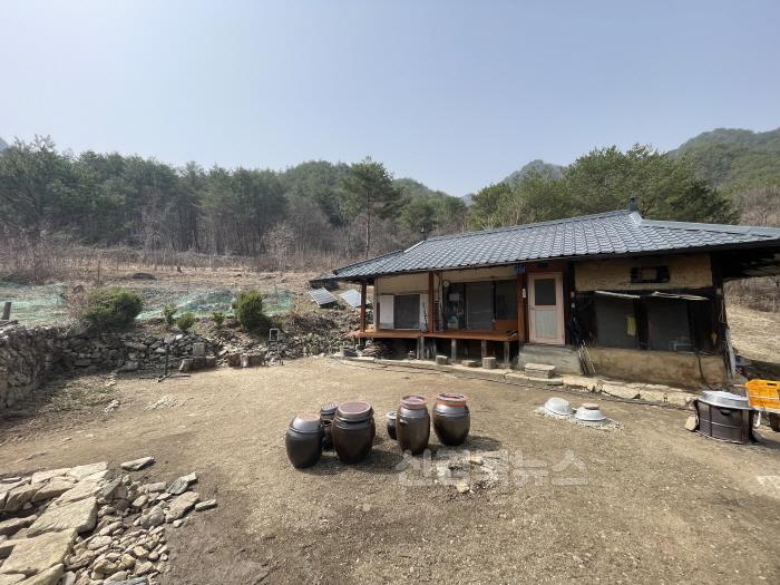 [크기변환]2. 각금마을 집 전경 (1).jpg