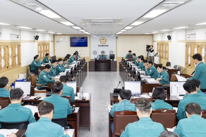 [크기변환]2025.03.31_제354회_임시회_예산결산특별위원회(보도).jpg