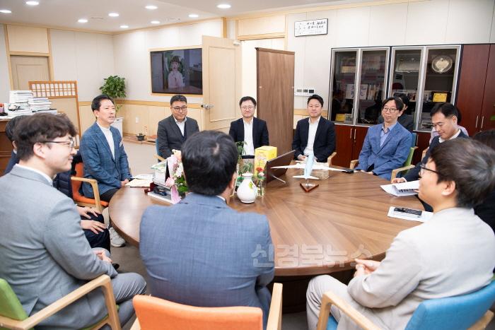 [크기변환][기업지원과]간담회(1).jpg