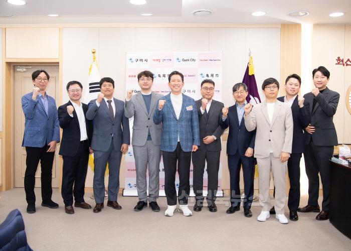 [크기변환][기업지원과]단체사진.jpg