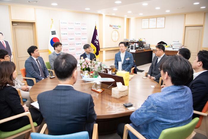 [크기변환][기업지원과]간담회(4).jpg