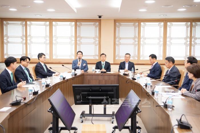 [크기변환][일자리경제과]iM뱅크 협약식(3).jpeg