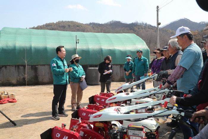 [크기변환]0409 안동시  산불피해 농가 위한 임대용 농기계 확보 (1).JPG