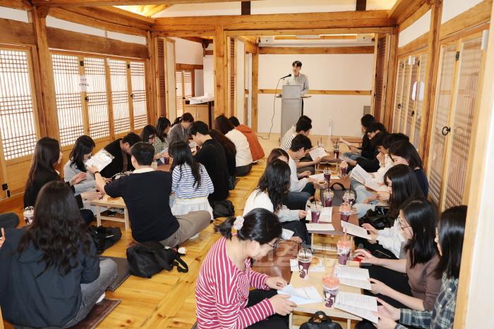 [크기변환]대구 중구, 혁신사업발굴단 전체회의 개최...직원 주도 혁신문화 본격 조성.jpg