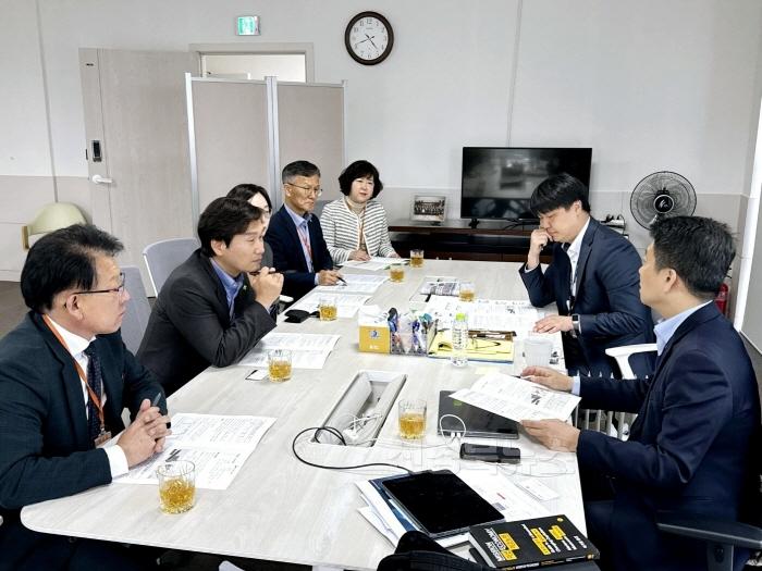 [크기변환][경산시보도자료]조현일 경산시장, 2026년도 국비 확보 본격 활동 나서(1)(중기부 창업벤처혁신실장).jpg
