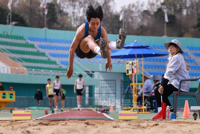 [크기변환](예천군)춘계 전국 초·중·고 육상경기대회 성료 (3).JPG