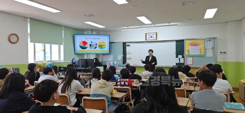 [영천초] 양성평등교육 프로그램 실시 사진(1).jpg