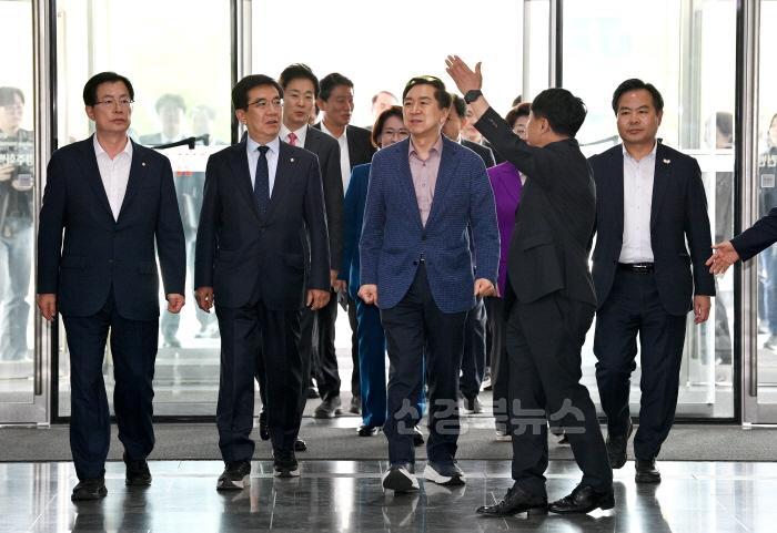 [크기변환]4.18_국회2025APEC정상회의_지원_특별위원회_경주_방문4.jpg