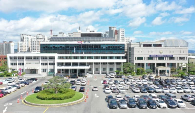 [반도체방산과]구미 반도체 특화단지 날개 달다!(구미시청).jpg