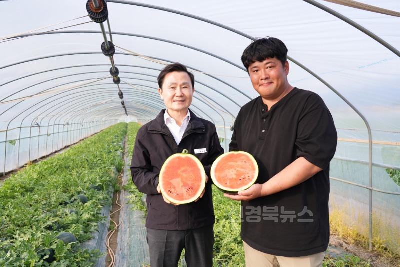 04.21-2 보도자료(25년도 우곡 수박 첫 출하)(1).jpg