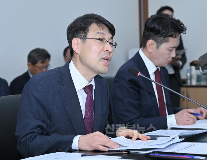 [크기변환]2025.04.21 대구광역시의회 확대의장단 '2025년 제1회 대구광역시 추가경정 예산안 설명회' 개최(시의회 2F 회의실) (3).jpg