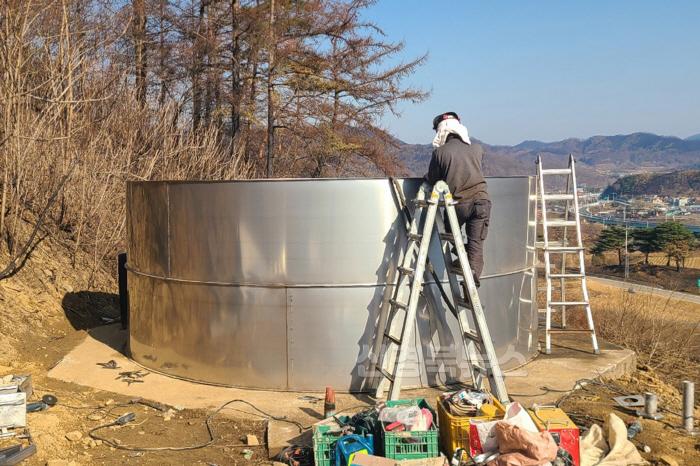 [크기변환]250422보도자료(청송군, 산불피해 농업생산기반시설 본격 복구 추진) (1).jpg