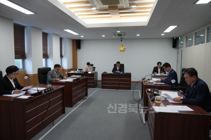 [크기변환]0422 제245회 임시회 제1차 산업건설위원회.JPG