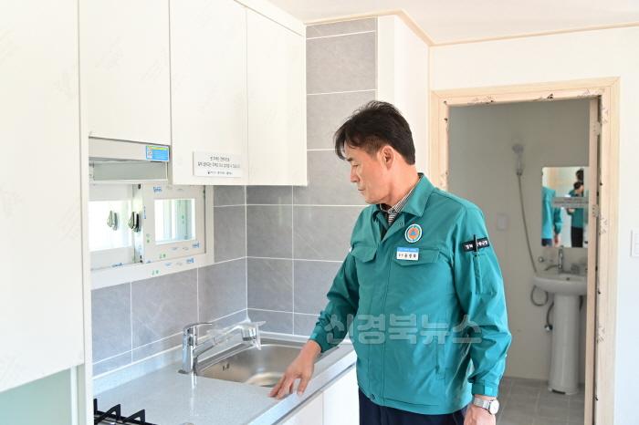 [크기변환](추가)250425보도자료(청송군 산불 이재민을 위한 임시조립주택 견본 설치) (5).jpg