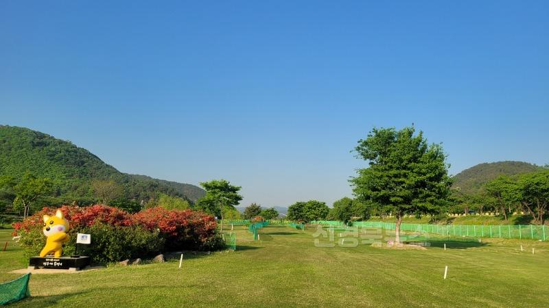 2. 경주 구황동 알천파크골프장이 겨울철 시설정비를 마치고 오는 5월 1일 재개장을 앞두고 있다.jpg