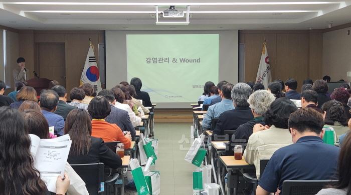 [크기변환]2025년 제1차 안동권 감염관리 역량강화 교육 (2).jpg
