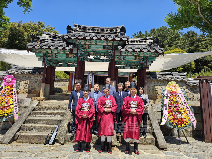 [크기변환](예천군)제480주년 이순신 탄신제 봉행 참석.png