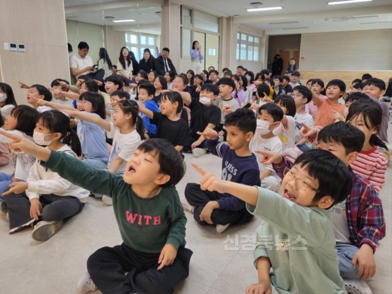 김천모암초 학교로 ON오감체험의 날 사진4.jpg