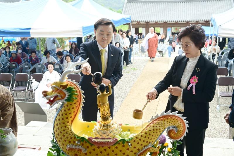05.06-3 보도자료(전통사찰  부처님 오신날 봉축행사)반룡사(2).jpg