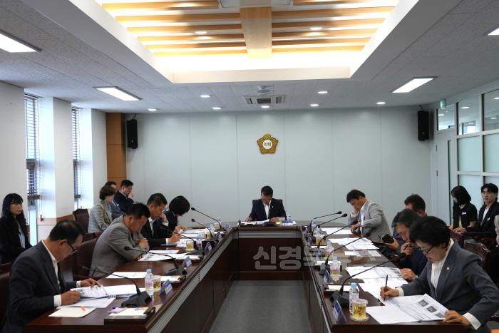 [크기변환]0507 정례간담회 사진.JPG