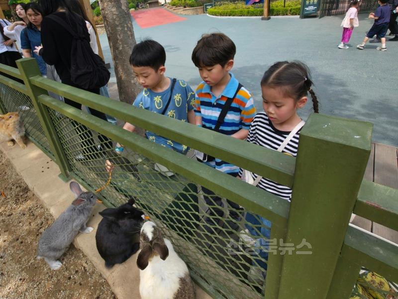 e월드 보도자료(2).jpg