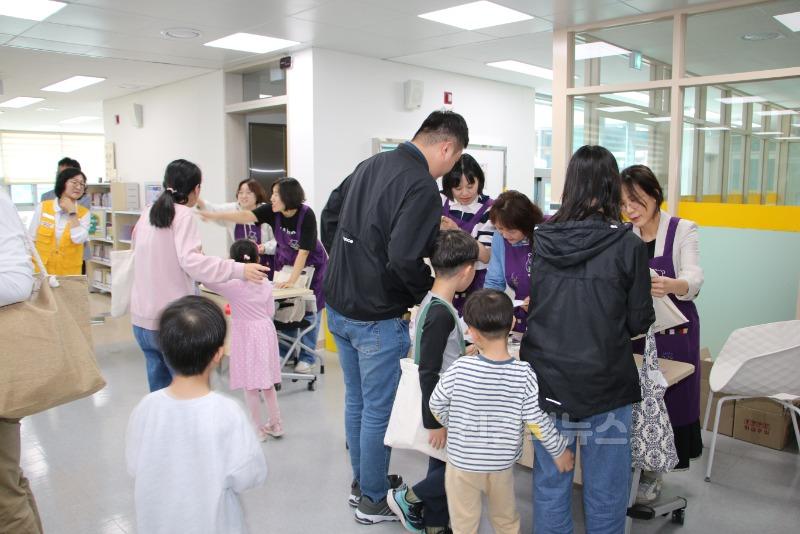 울진군“책과 함께한 행복한 시간” 북스타트 여는 날4.JPG