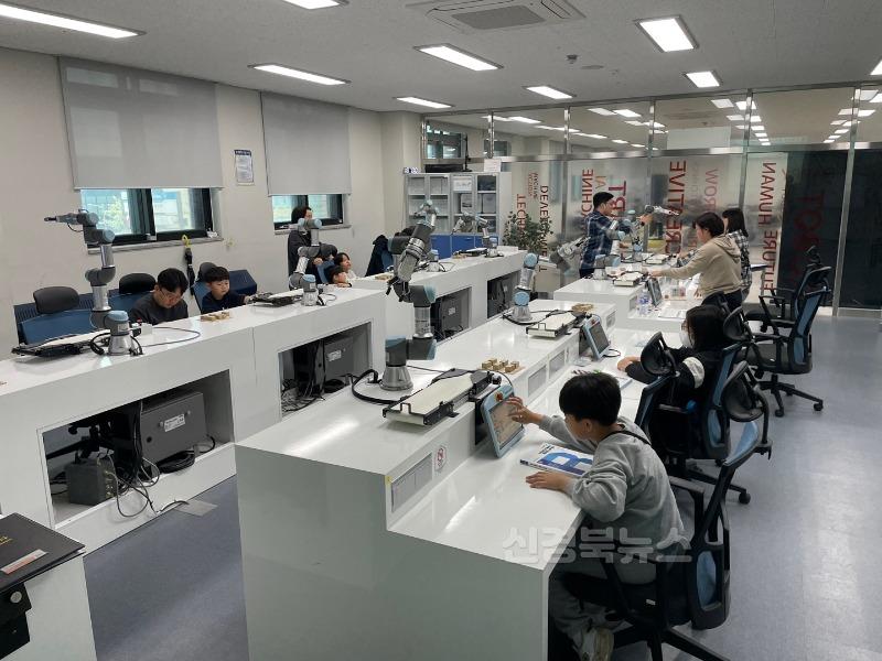 1 [사진] 영천시, 관내 3개 대학과 손잡고 평생학습 특화 프로그램 추진 (4).jpg