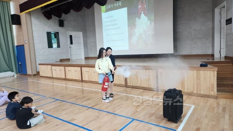 위량초 학생 주도 재난안전훈련 사진2.jpg