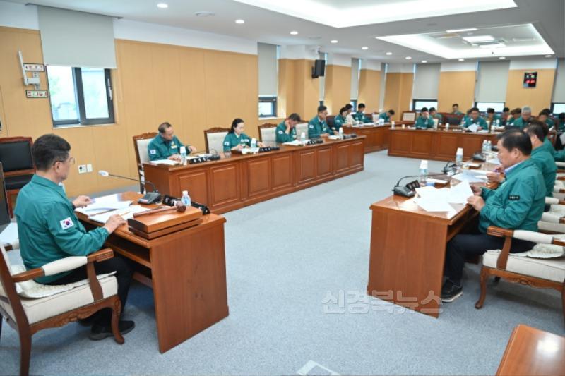 250521보도자료(청송군의회, 2025년 제3차 의원간담회 개최) (2).JPG
