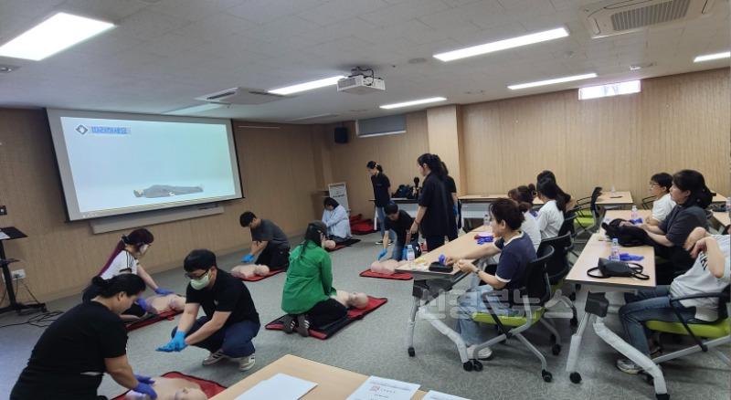 [보건의료정책과]심폐소생술 교육(2).jpeg