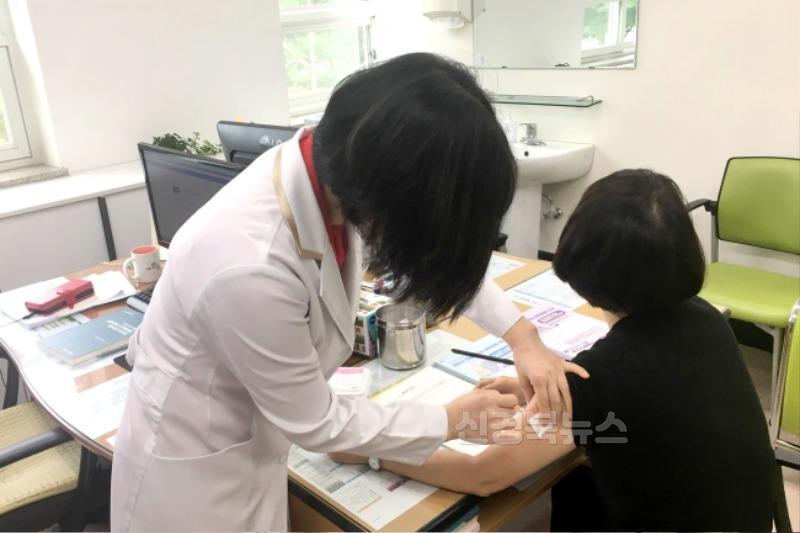 250602보도자료(청송군, 이재민 감염 대응 코로나19 예방접종 시행) (2).jpg