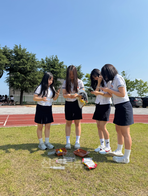[영천여중] 지속가능한 내일을 여는 ESG 생태전환교육 선도 사진(2).png