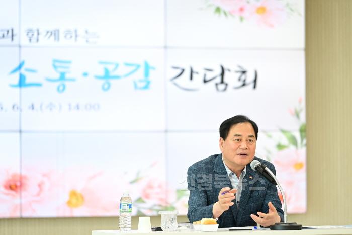 [크기변환]김천시 읍면동 소통 공감 간담회(아포읍) (5).jpg