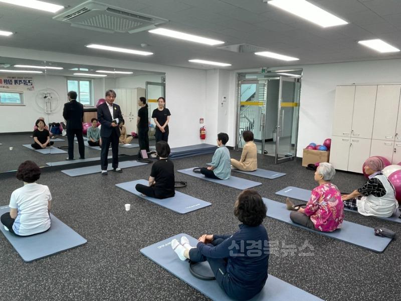 보건행정과) 농업인 재활센터_근골격계질환 예방운동교실 프로그램2.jpg