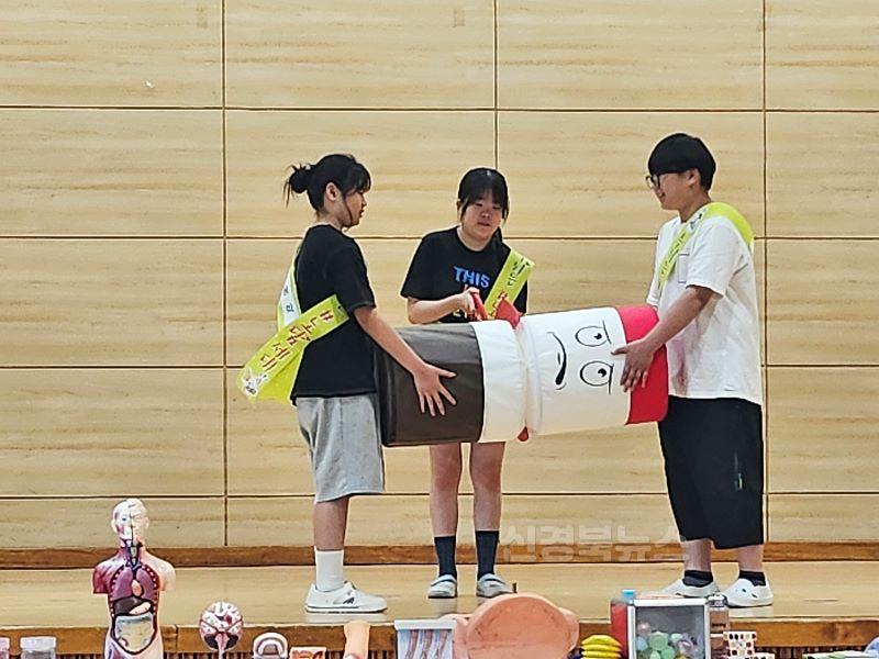 신동초등학교_흡연 예방 부스 체험 및 비흡연 선포식3.jpg