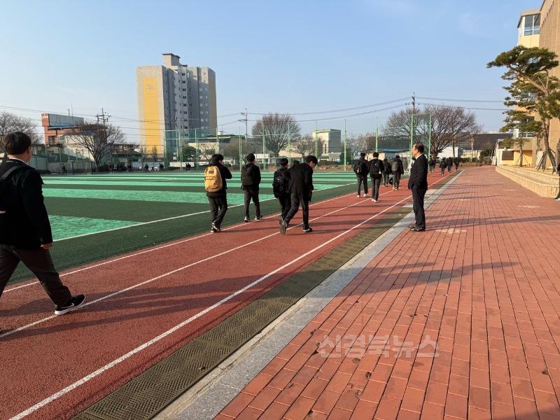 사진2.jpg