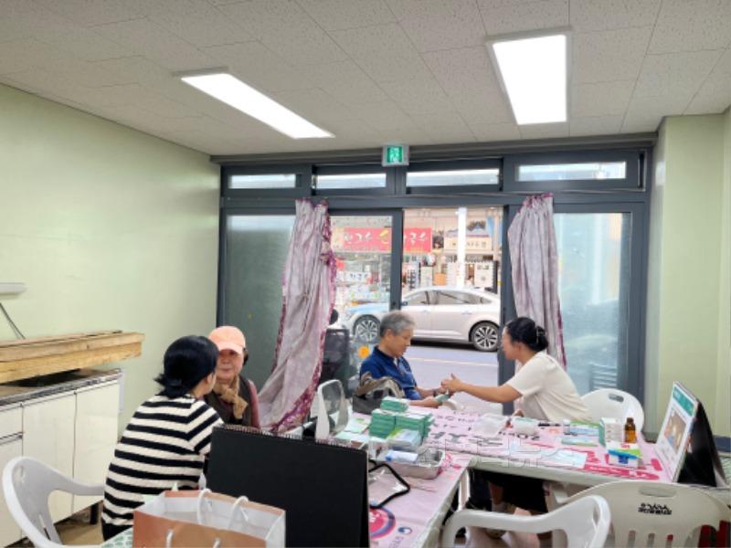 [경산시보도자료]「전통시장 상인 자기혈관 숫자알기」캠페인 실시(2).jpg