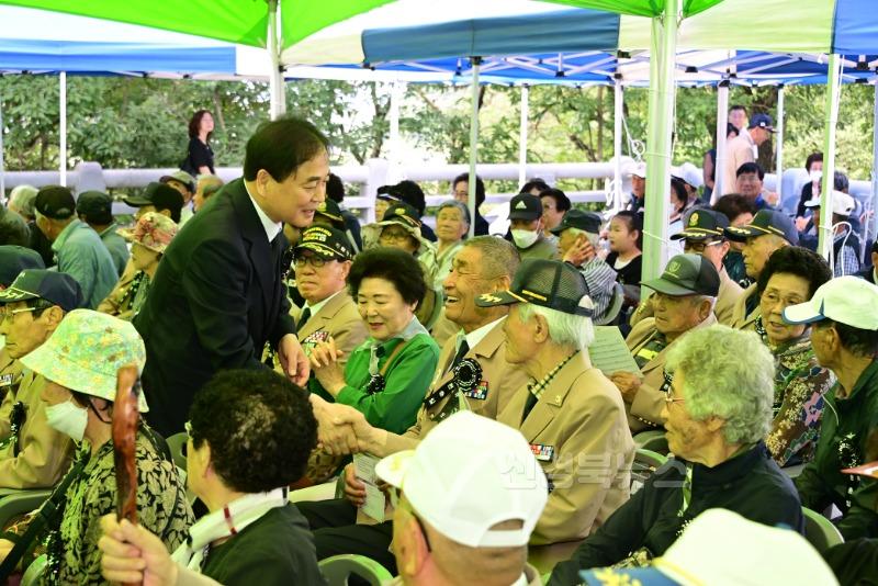 제70회 현충일 추념식, 순국선열과 영령을 추모하고 명복을 기원-복지기획과(사진) (2).JPG