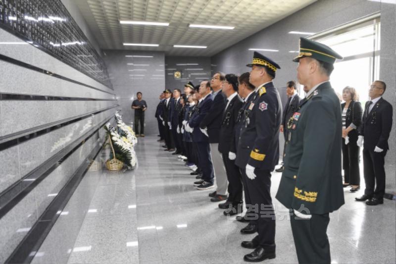 1-3. 현충일 추념식(사회복지과).jpg
