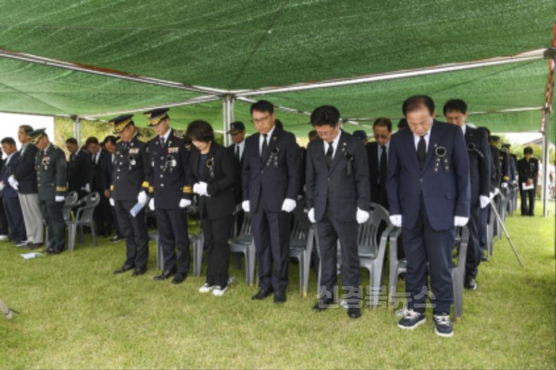 1-1. 현충일 추념식(사회복지과).jpg