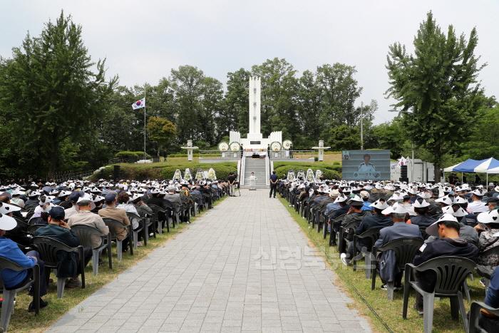[크기변환]0609 안동시  제70회 현충일 추념식 개최 (1).JPG