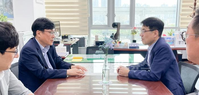 [크기변환]국토교통부_주종완_항공정책실장_면담_2.jpg