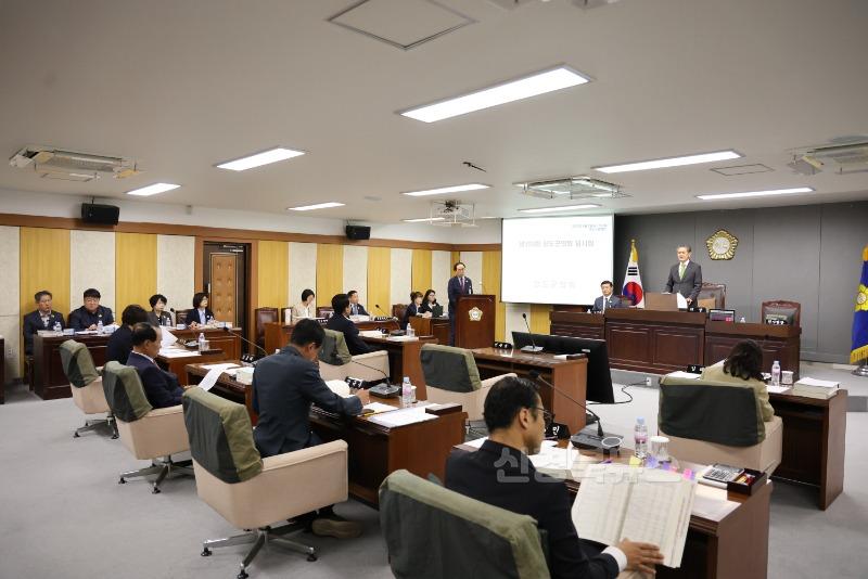2. 청도군의회) 청도군의회, 제309회 임시회 열어.jpg