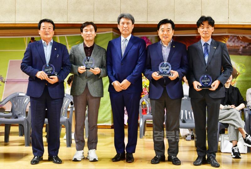 [경산시보도자료]2025 춘계 회장기 실업탁구대회 개막식, 경산 실내체육관에서 열려(1).JPG