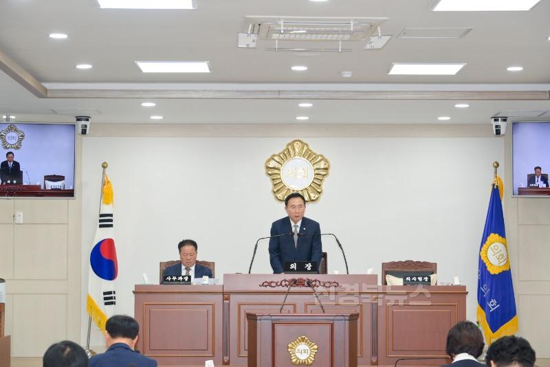★2025. 6. 10. 제315회 제1차 정례회 제1차 본회의(의장님).JPG