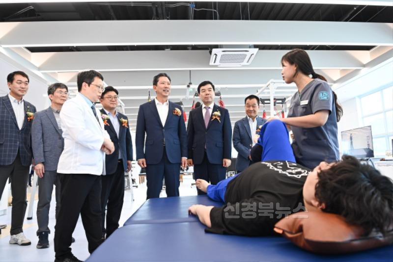 [보건의료정책과]근로복지공단 구미의원 개소식4.jpg