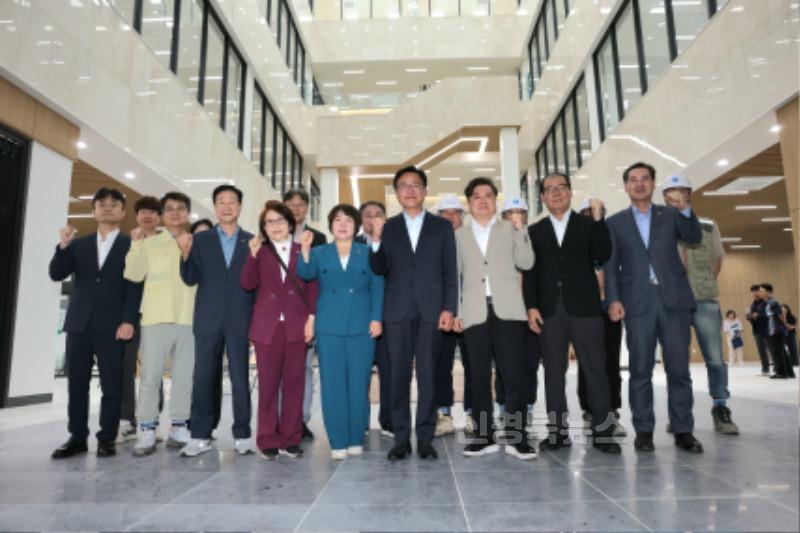 건교위 대표도서관 현장방문1.jpg
